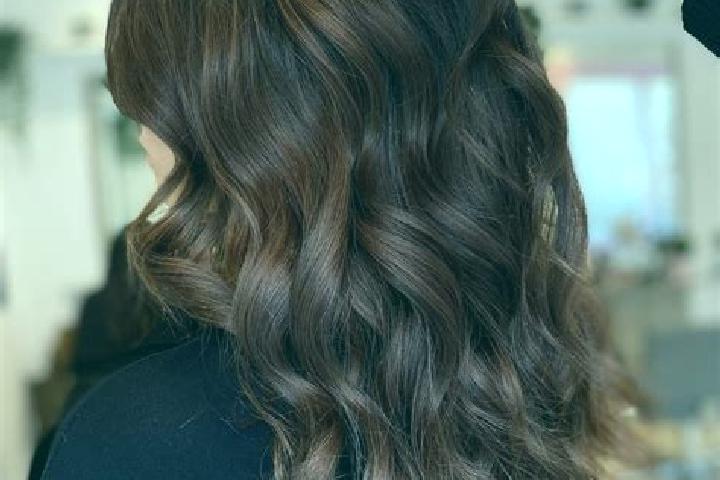 Lily, 36, a chestnut brown-eyed mediterranean companion based in Rong Kham. Offering A-Level, Erotic Massage, Dinner Date. Available for incall and outcall, ...