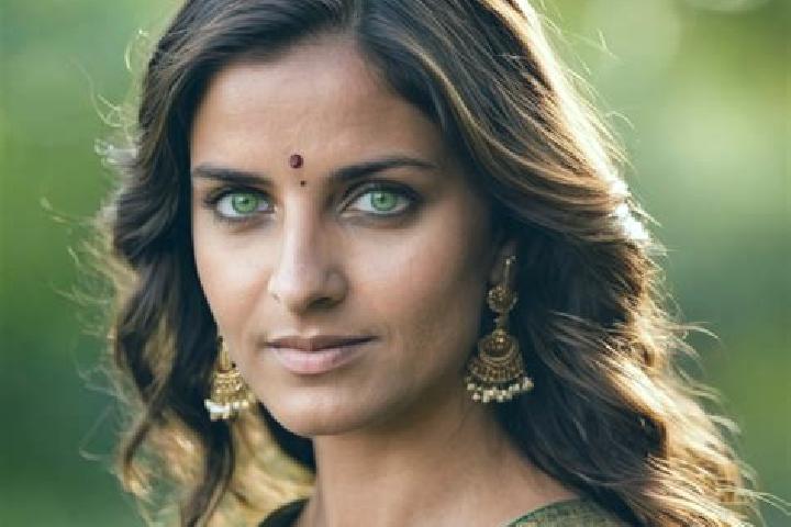 Lily, 36, a chestnut green-eyed indian companion based in Varghis. Offering Girlfriend Experience, BDSM, Party Girl, Striptease, GFE. Available for incall an...
