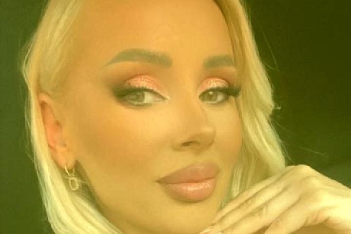 Lily, 36 — Escort in Murgeni, Romania