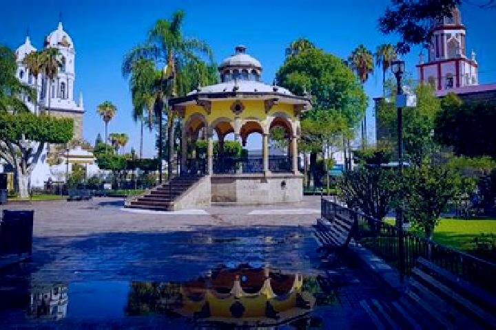 Lily, 36 — Escort in Tlaquepaque, Mexico