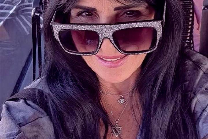 Lily, 36 — Escort in Varda, Greece