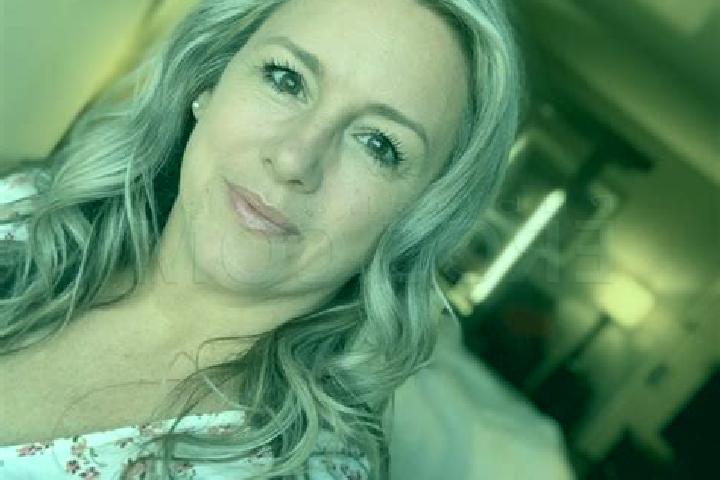 Lily, 37, a blonde grey-eyed middle eastern companion based in Great Chesterford. Offering Prostate Massage, Tantra, Couples, GFE, BDSM. Available for incall...