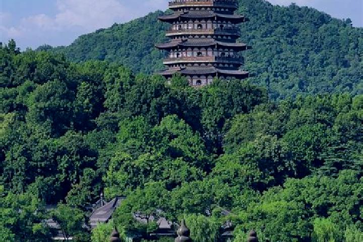 Lily, 37 — Escort in Fengjing, China