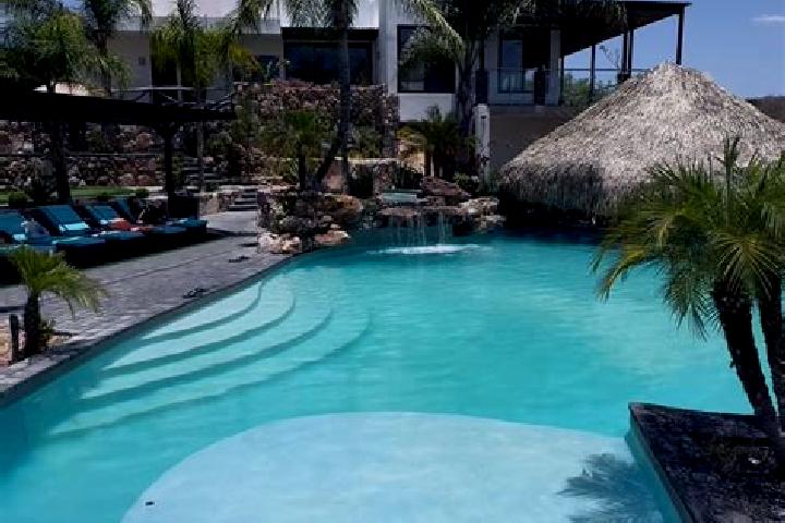 Lily, 37 — Escort in Momax, Mexico