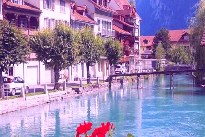 Lily, 37 — Escort in Pery, Switzerland