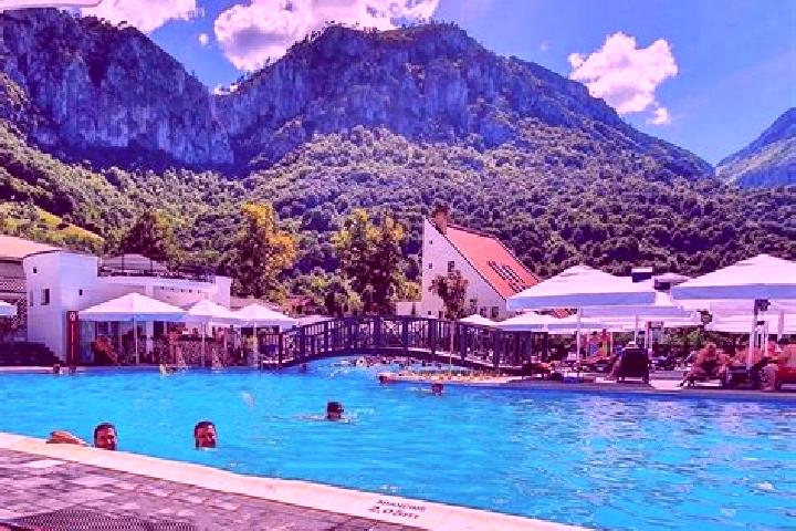 Lily, 38 — Escort in Baile Borsa, Romania