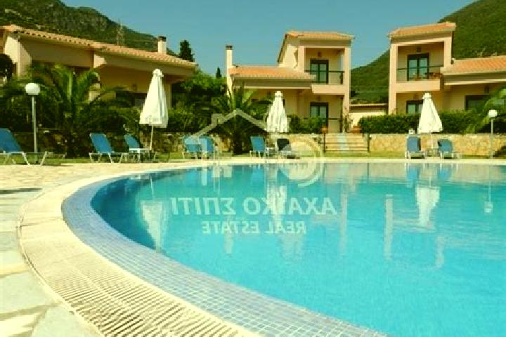 Lily, 38 — Escort in Efpalio, Greece