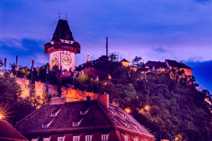 Lily, 38 — Escort in Schlossberg, Austria
