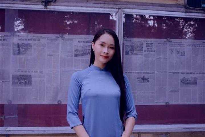 Lily, 38 — Escort in Son Ha, Vietnam