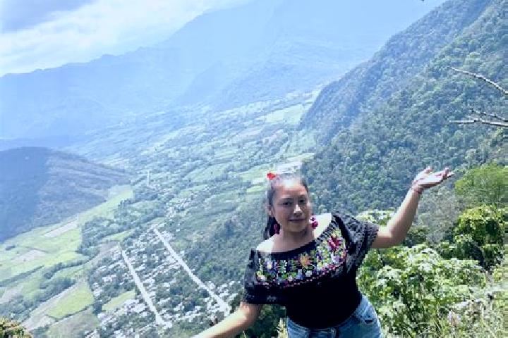 Lily, 38 — Escort in Tuxpanguillo, Mexico