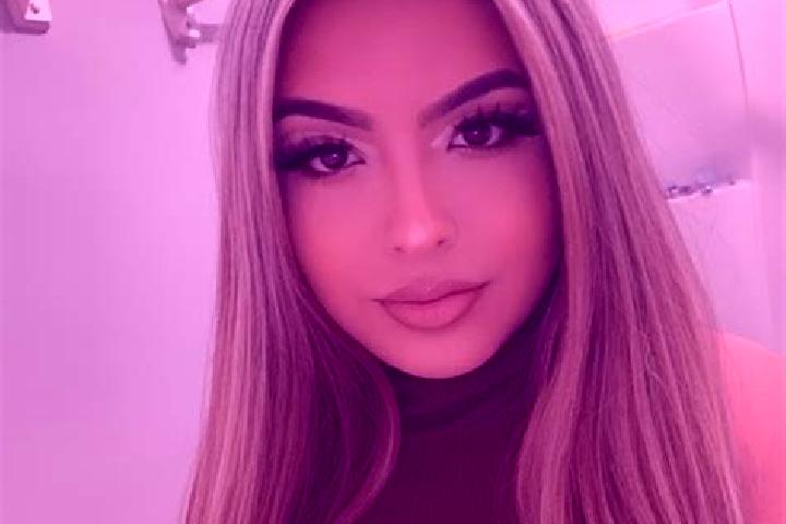 Lily, 39, a blonde amber-eyed latina companion based in Pinos Puente. Offering Roleplay, Dinner Date, Massage. Available for incall and outcall, day and even...