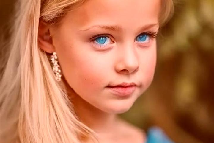 Lily, 39, a blonde blue-eyed middle eastern companion based in Bograd. Offering CIM, Deep French Kissing, Tantra. Available for incall and outcall, overnight...