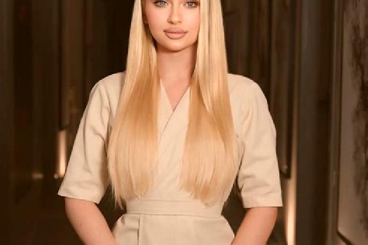 Lily, 39, a blonde brown-eyed caucasian companion based in Pachor. Offering Tantra, Erotic Massage, Striptease. Available for incall and outcall, day and eve...