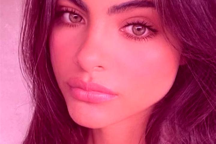 Lily, 39, a brunette brown-eyed indian companion based in Vicksville. Offering GFE, Tantra, Roleplay. Available for incall and outcall, overnight bookings av...