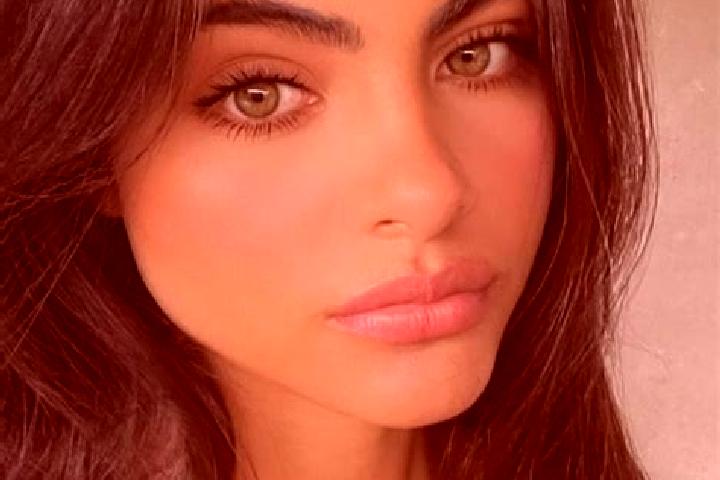 Lily, 39, a brunette dark-eyed caucasian companion based in Gharroli. Offering Deep French Kissing, 69, Fetish. Available for incall and outcall, day and eve...