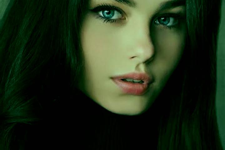 Lily, 39, a brunette dark-eyed slavic companion based in Zolonquiapa. Offering Massage, Deep French Kissing, Erotic Massage, Dinner Date. Available for incal...