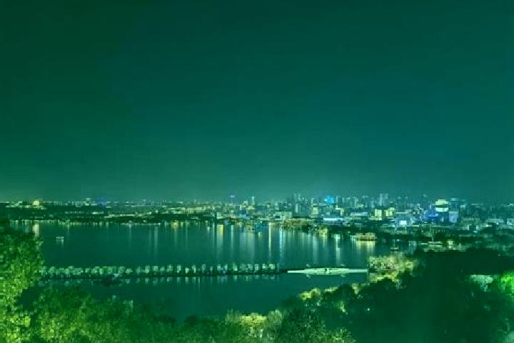 Lily, 39 — Escort in Baoshi, China