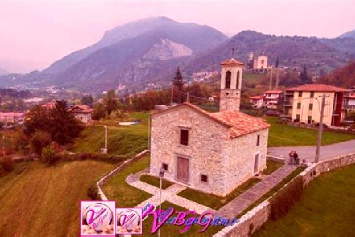 Lily, 39 — Escort in Berzo San Fermo, Italy