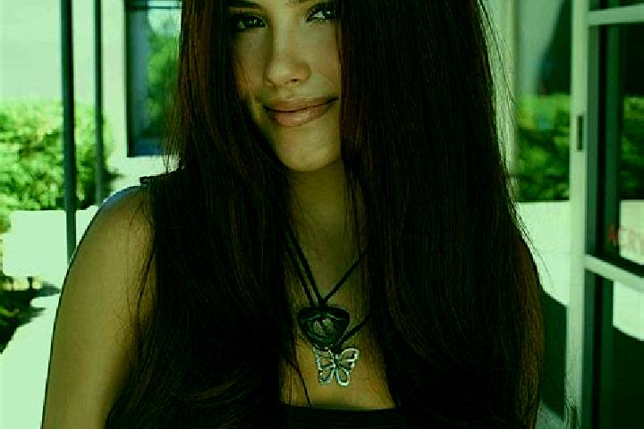 Lucy, 20, a auburn dark-eyed mediterranean companion based in Douglasdale. Offering Fetish, Striptease, CIM. Available for incall and outcall, overnight book...