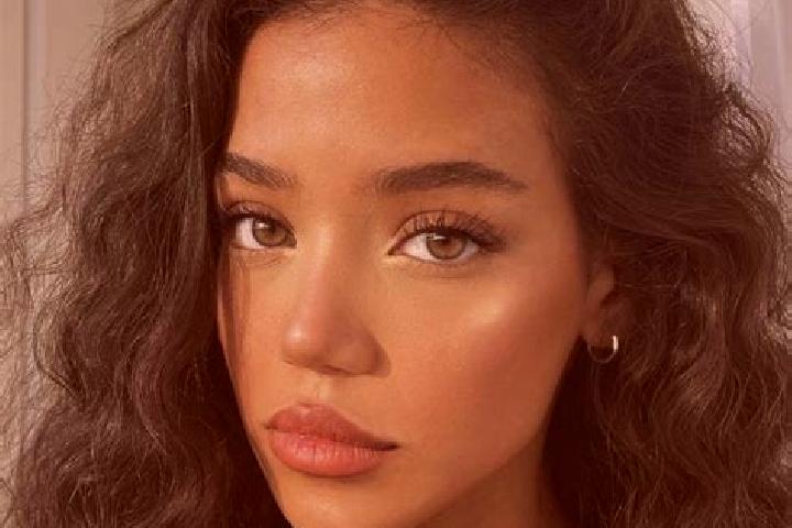 Lucy, 20, a black brown-eyed mediterranean companion based in Aouste-sur-Sye. Offering Deep French Kissing, Domination, Duos, Tantra, OWO. Available for inca...