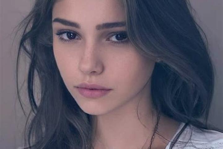 Lucy, 20, a chestnut hazel-eyed slavic companion based in Nossa Senhora de Nazare. Offering GFE, Fetish, Roleplay. Available for incall and outcall, day and ...