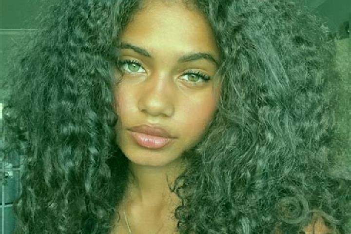 Lucy, 20, a red blue-eyed ebony companion based in El Aguila. Offering CIM, Deep French Kissing. Available for incall and outcall, overnight bookings available.