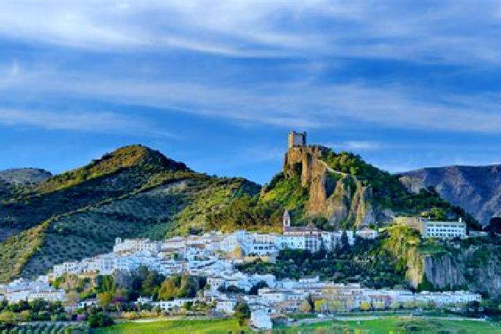 Lucy, 20 — Escort in Cereceda de la Sierra, Spain