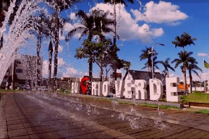 Lucy, 20 — Escort in Conceicao do Rio Verde, Brazil