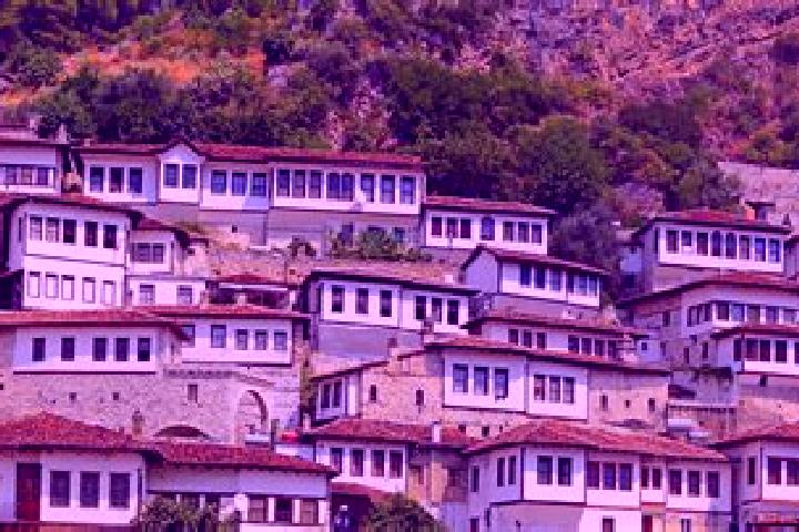 Lucy, 20 — Escort in Mollaj, Albania