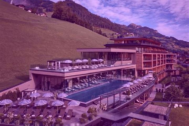 Lucy, 20 — Escort in Muehlbach am Hochkoenig, Austria