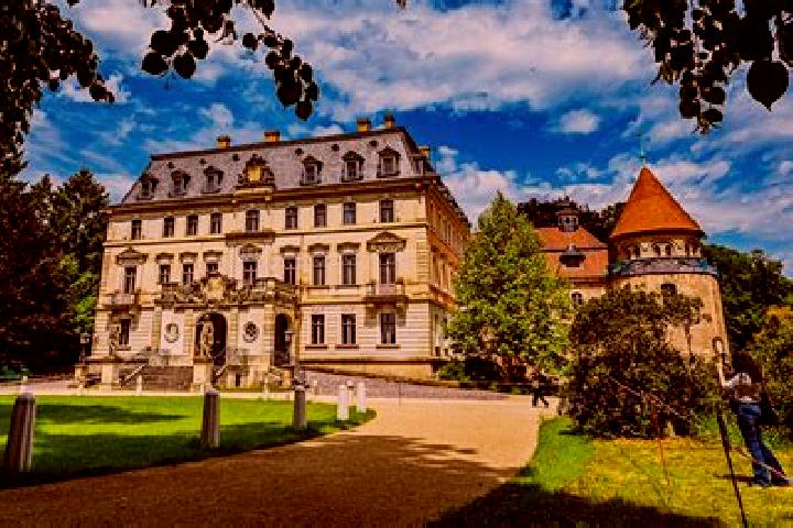 Lucy, 20 — Escort in Pertlstein, Austria