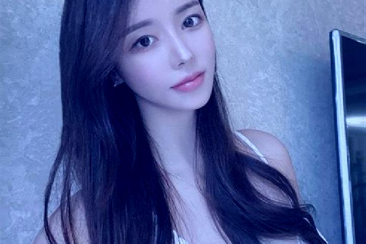 Lucy, 20 — Escort in Yagcilar, Turkey