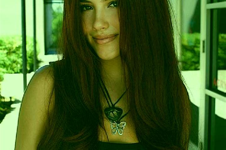 Lucy, 21, a auburn dark-eyed latina companion based in Marcory. Offering A-Level, Dinner Date, 69, Striptease. Available for incall and outcall, overnight bo...