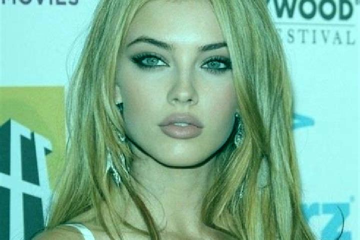 Lucy, 21, a blonde hazel-eyed indian companion based in Cooee Bay. Offering Party Girl, CIM, Duos, Fetish. Available for incall and outcall, day and evening ...