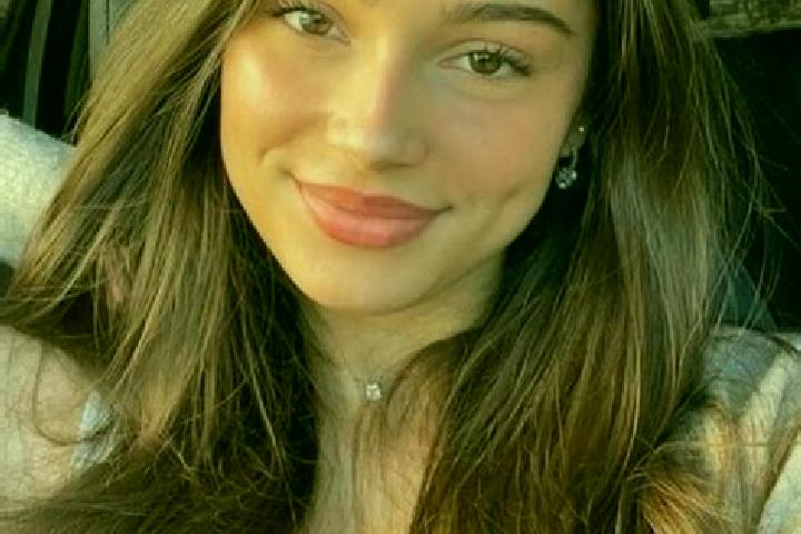 Lucy, 21, a brunette hazel-eyed caucasian companion based in Valle di Casies - Gsies. Offering Girlfriend Experience, 69, Party Girl, Domination, OWO. Availa...