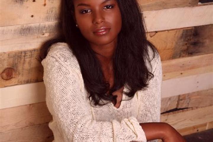 Lucy, 21, a chestnut dark-eyed ebony companion based in Bipolo. Offering Deep French Kissing, GFE, Domination, Party Girl. Available for incall and outcall, ...