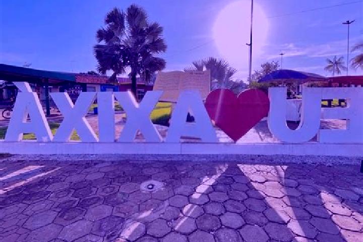 Lucy, 21 — Escort in Axixa do Tocantins, Brazil