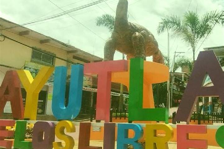 Lucy, 21 — Escort in Ayutla de los Libres, Mexico