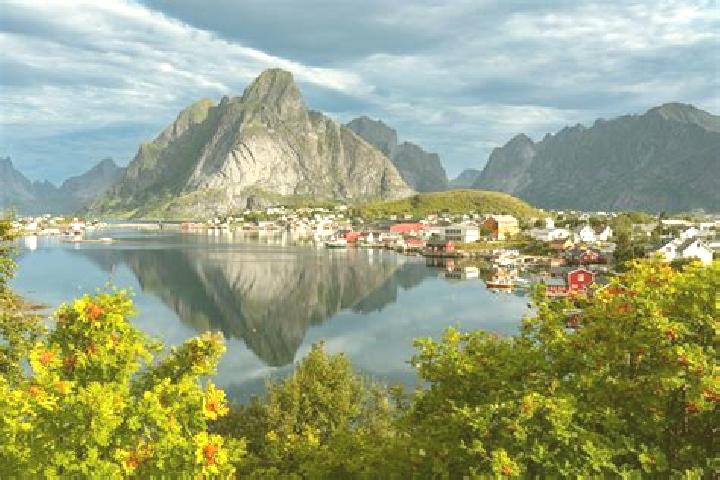 Lucy, 21 — Escort in Leknes, Norway