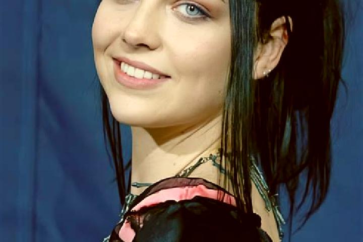 Lucy, 21 — Escort in Liskow, Poland