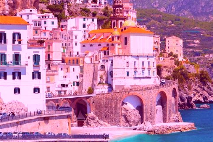 Lucy, 21 — Escort in Montiglio, Italy