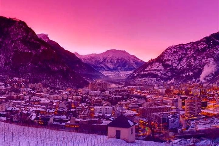 Lucy, 21 — Escort in Visp, Switzerland