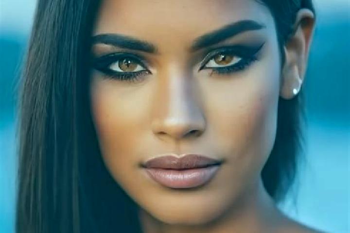 Lucy, 22, a black brown-eyed latina companion based in Warza. Offering Domination, Roleplay, GFE. Available for incall and outcall, day and evening dates.