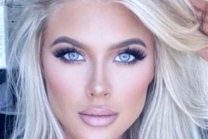 Lucy, 22, a platinum blonde grey-eyed mediterranean companion based in San Felipe Cuapexco. Offering Dinner Date, Tantra, OWO, BDSM, Girlfriend Experience. A...