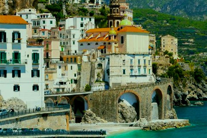 Lucy, 22 — Escort in Evangelisti-Rubino, Italy