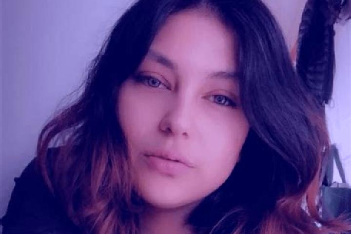 Lucy, 22 — Escort in Guerard, France