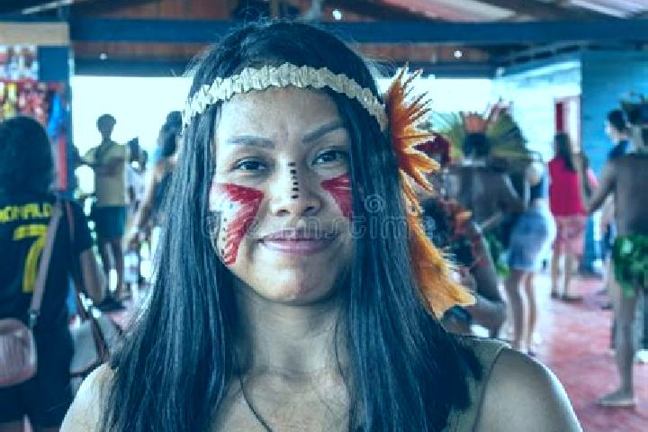 Lucy, 22 — Escort in Maues, Brazil