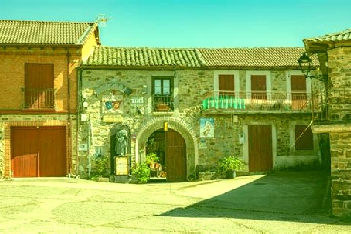 Lucy, 22 — Escort in Redecilla del Camino, Spain