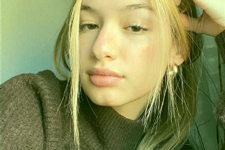 Lucy, 23, a blonde brown-eyed latina companion based in Puumala. Offering Tantra, Domination, Dinner Date. Available for incall and outcall, overnight bookin...