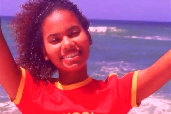 Lucy, 23 — Escort in Cassamba, Angola